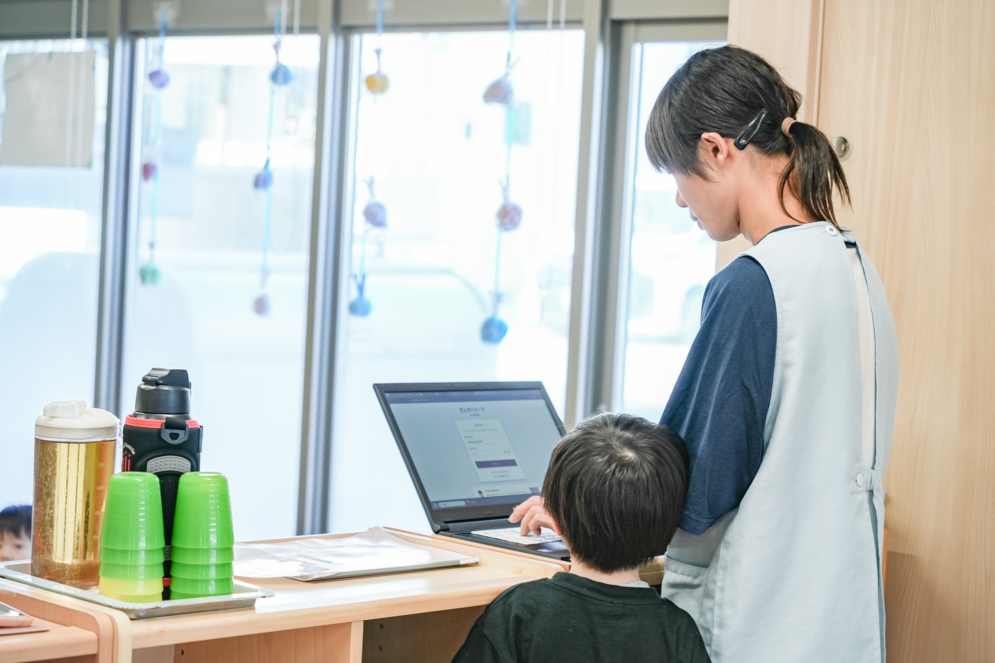 写真：事務作業のイメージ